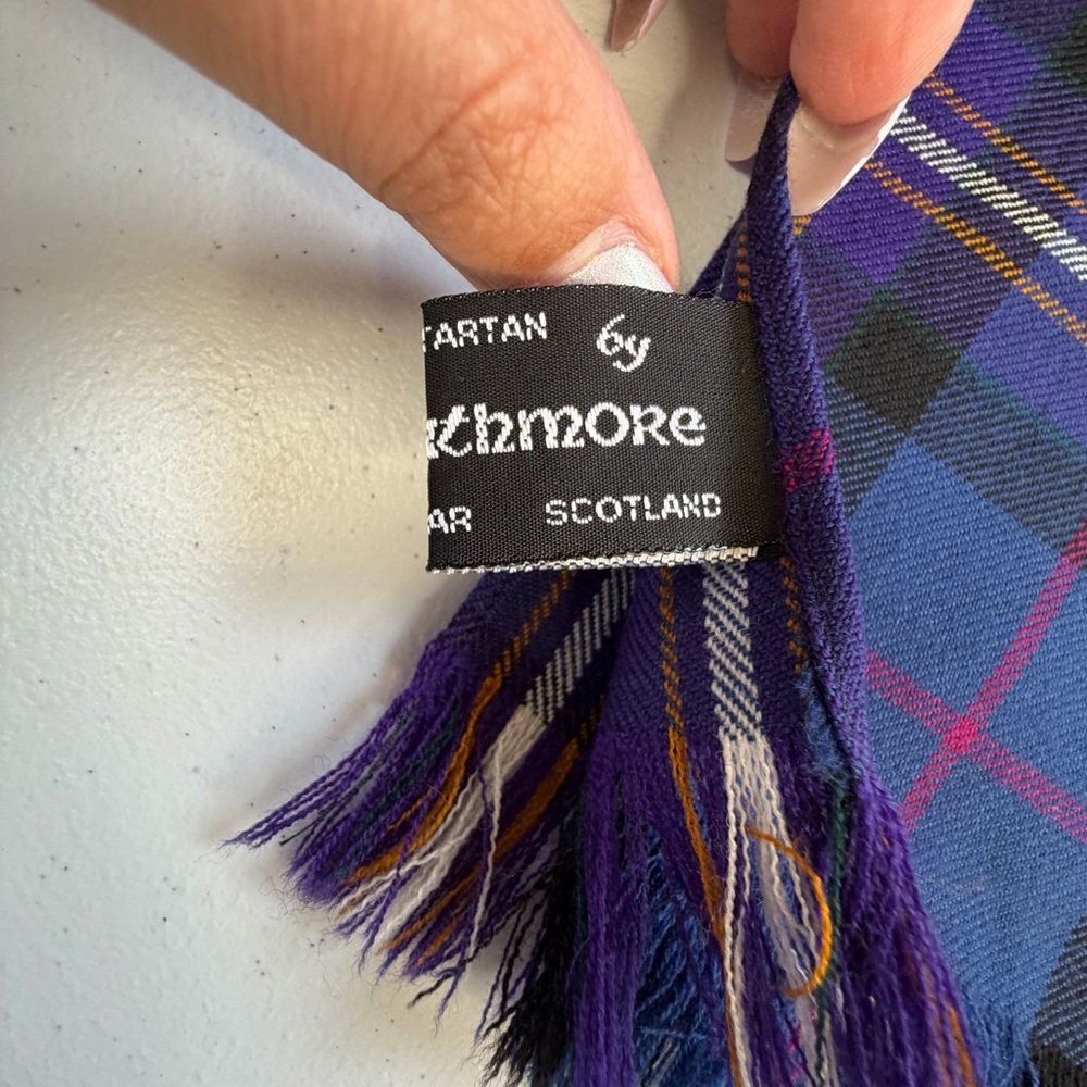STRATHMORE 100% WOOL Tartan Scarf Made in Scotland Purple Blue Plaid Fringe Mens - Picture 3 of 5